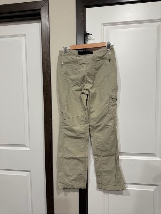 Columbia Pants - Columbia Women's Light Olive Outdoor Cargo Pants